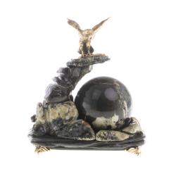 Композиция &quot;Кречет на скале&quot; с шаром змеевик бронза — 