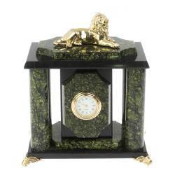 Часы &quot;Лев&quot; из змеевика и бронзы — 