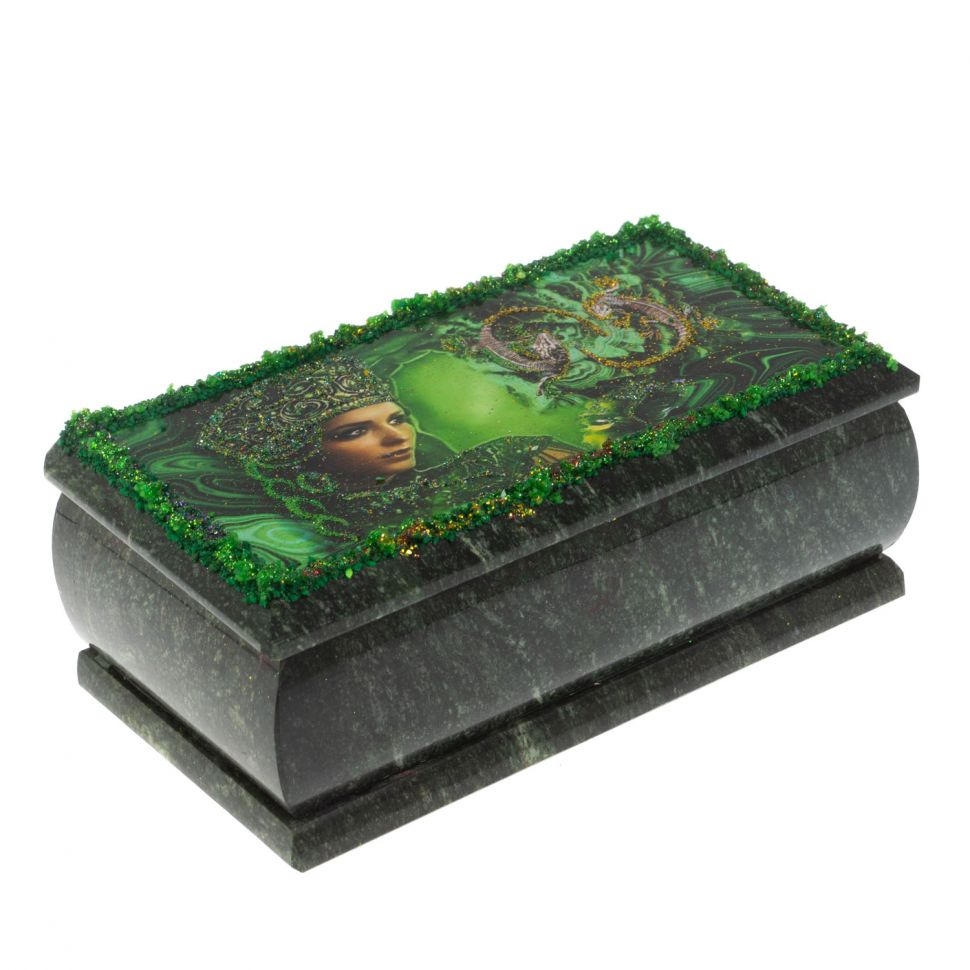 Шкатулка "Хозяйка медной горы" из змеевика 18х9х8 см фото 1 — 