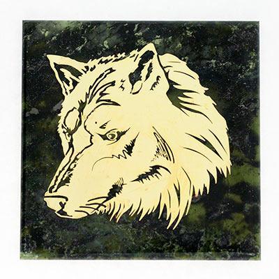 Магнит "Волк" камень змеевик фото 1 — 