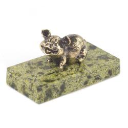 Статуэтка &quot;Поросенок малый&quot; из бронзы и змеевика — 