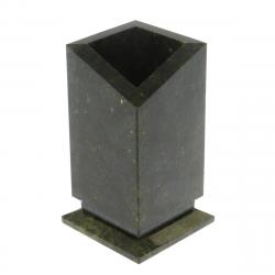 Карандашница из темного змеевика — 