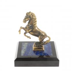 Бронзовая статуэтка &quot;Конь на дыбах&quot; на подставке из лазурита — 