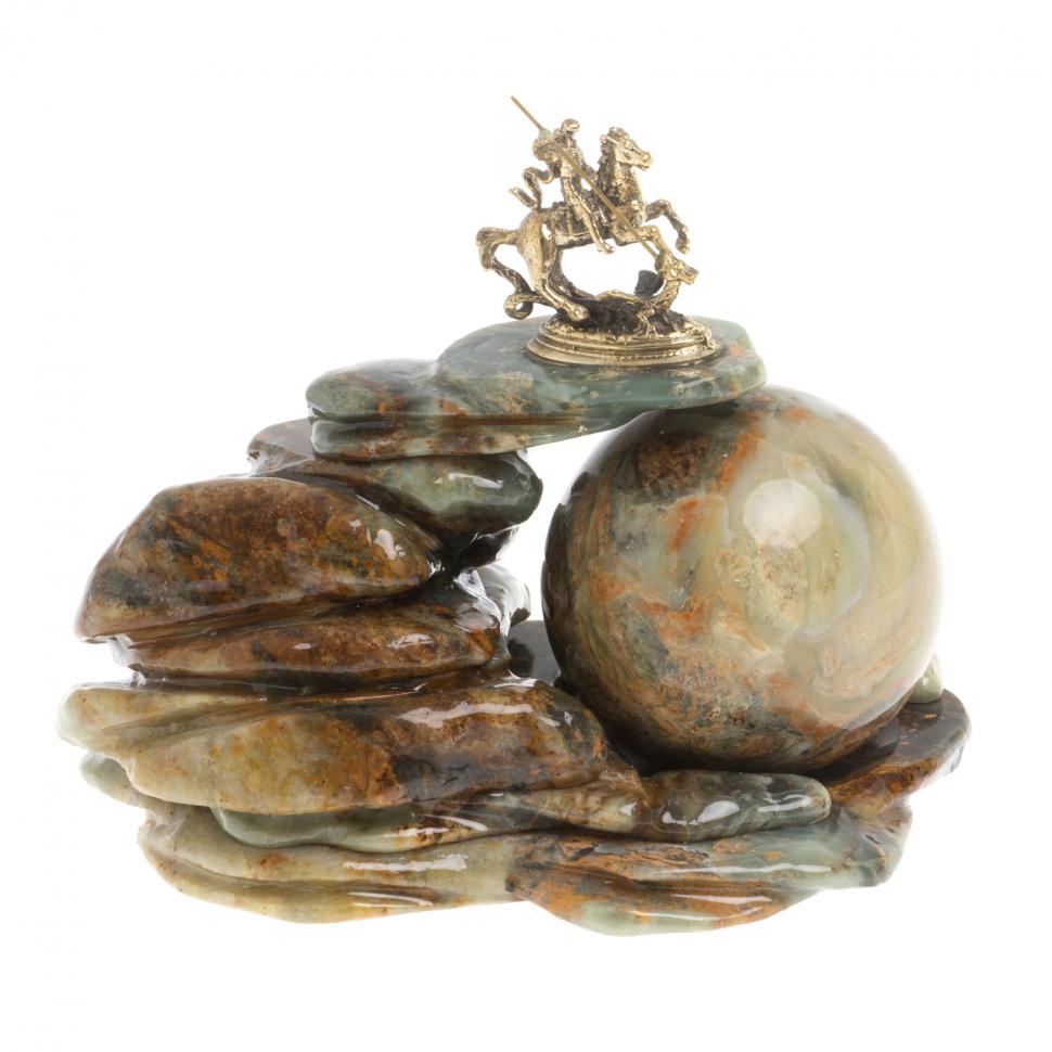 Композиция "Георгий Победоносец" с шаром из офиокальцита 7 см фото 1 — 