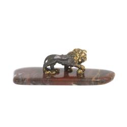 Лев из бронзы на яшме 7х2х3 см — 