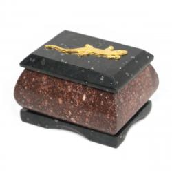 Шкатулка с ящерицей креноид змеевик 7,5х6х5 см — 