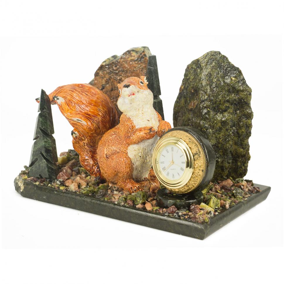 Часы "Белка" змеевик самоцветы 195х115х120 мм 1650 гр. фото 1 — 