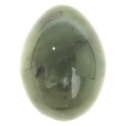 Нефритовое яйцо 2,5х3,2 см — 