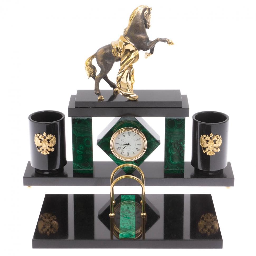 Письменный набор с часами "Конь с попоной" из малахита фото 1 — 