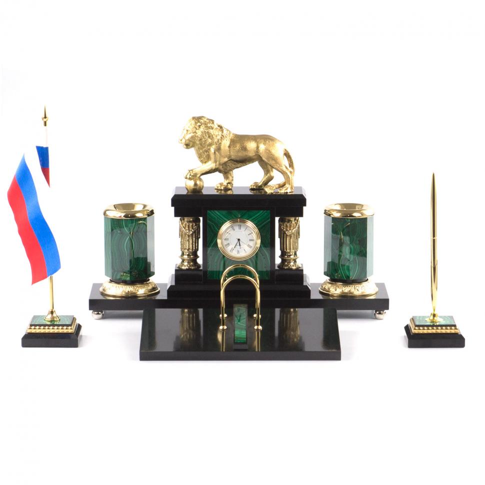 Набор на стол руководителю "Лев - Царь зверей" из камня малахит фото 1 — 