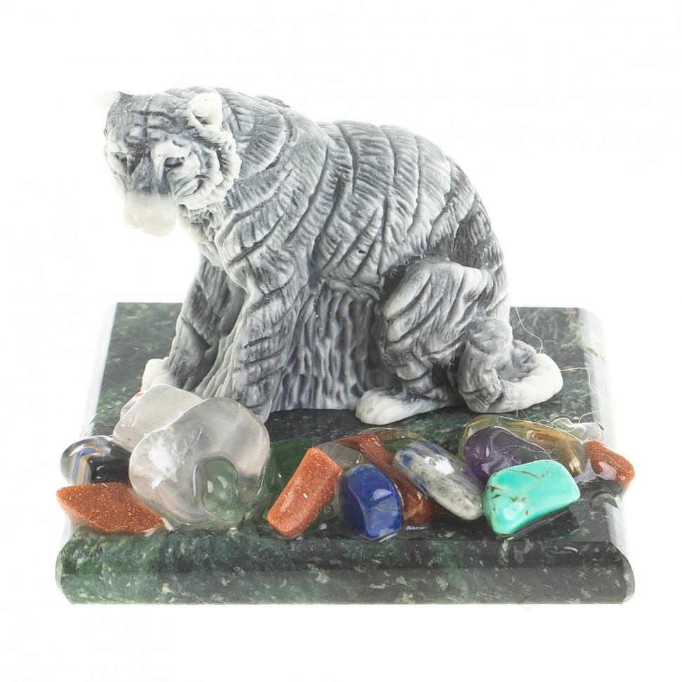 Сувенир фигурка "Амурский тигр" из змеевика и мрамолита 5х5х4 см фото 1 — 