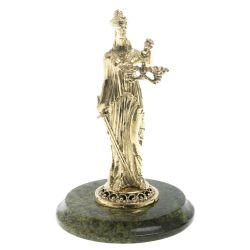 Статуэтка &quot;Фемида&quot; на подставке из баженовского змеевика — 