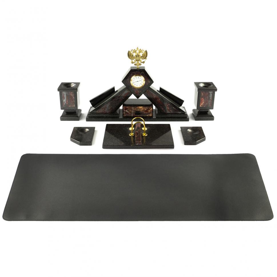 Письменный набор "Гербовый" из яшмы с настольным ковриком фото 1 — 