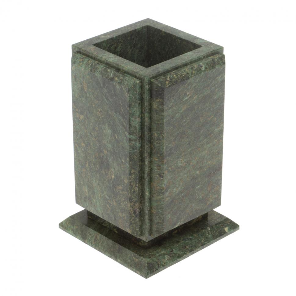 Карандашница большая из шабровского змеевика 9х9х14,5 см фото 1 — 