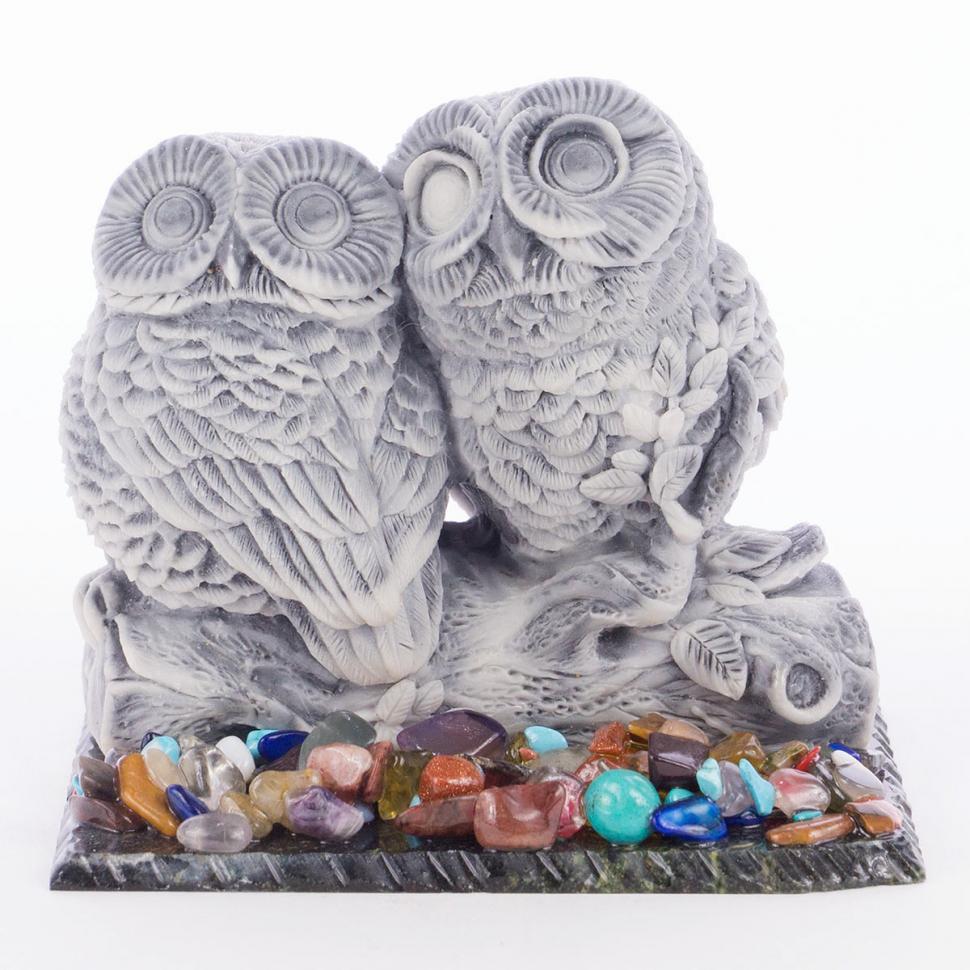 Сувенир "Две совы на ветке" из мрамолита фото 1 — 