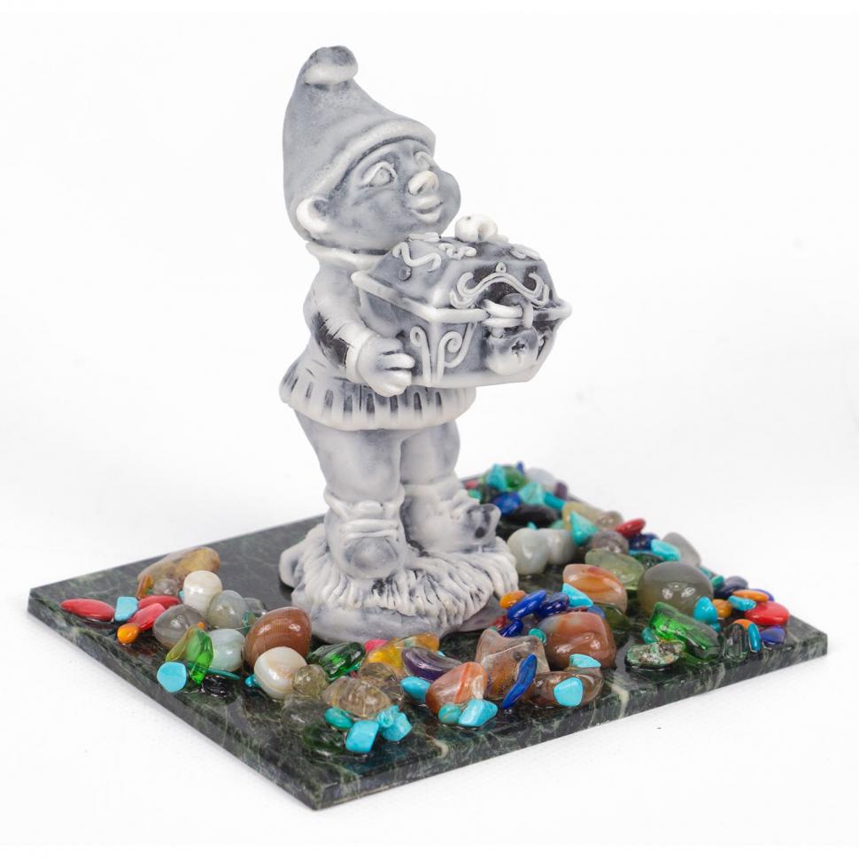 Сувенир "Гном с ларцом" из мрамолита фото 1 — 