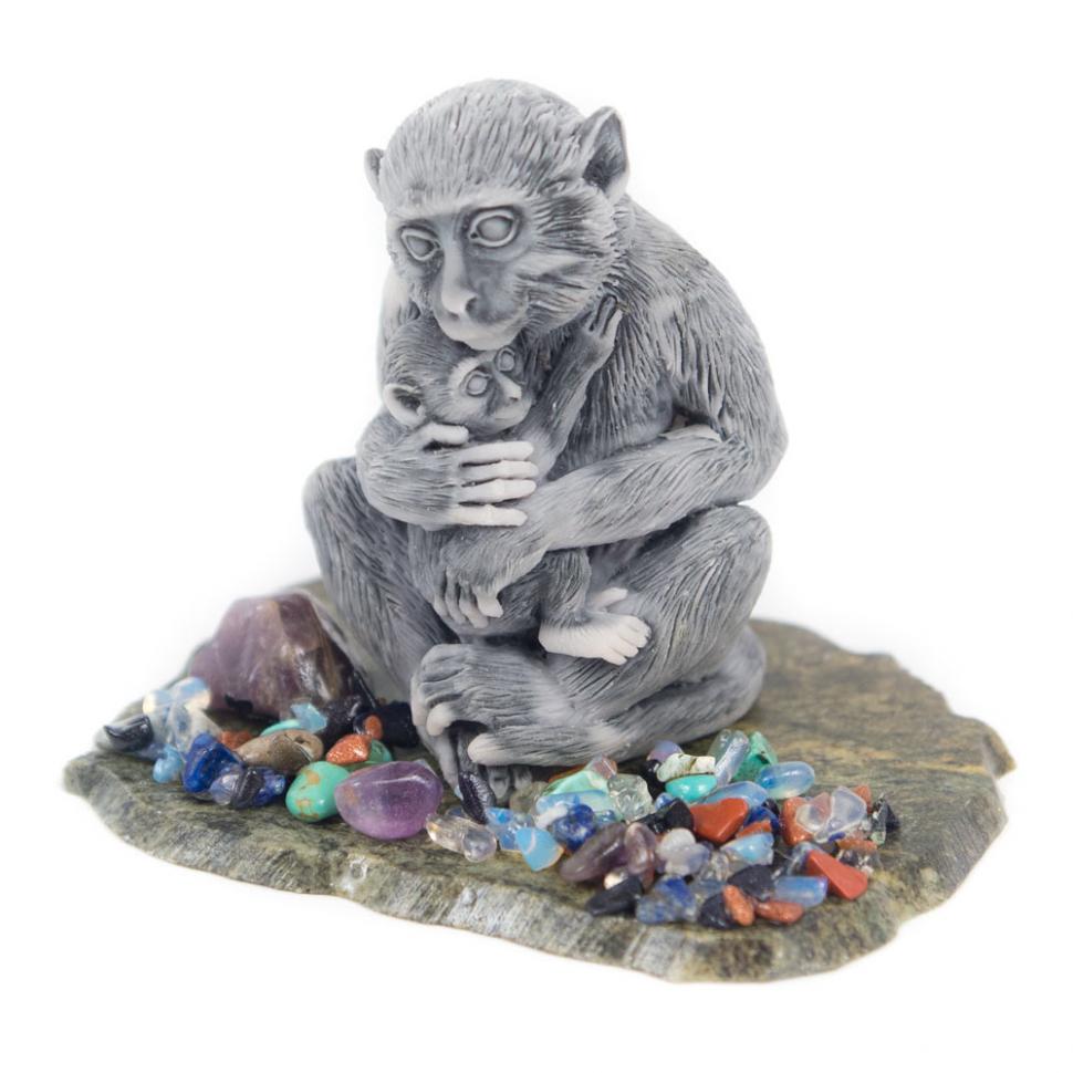 Сувенир "Обезьяна с детенышем" из мрамолита фото 1 — 