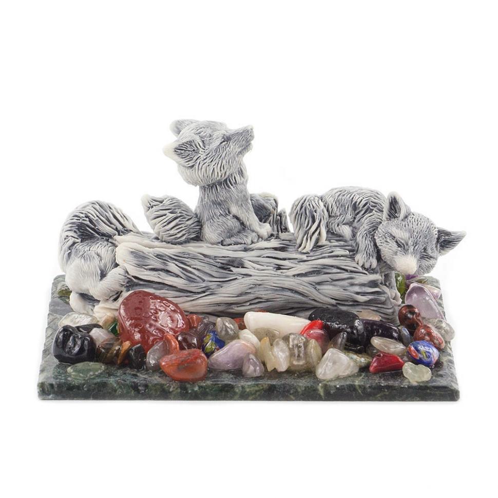 Сувенир "Лисята на бревне" из мрамолита фото 1 — 