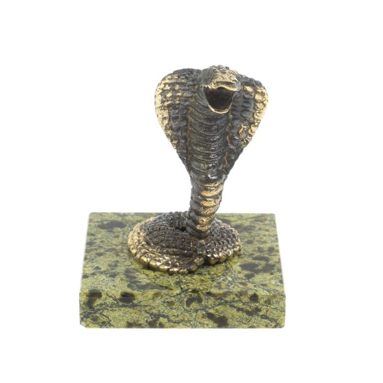 Статуэтка из бронзы "Кобра" на змеевике фото 1 — 