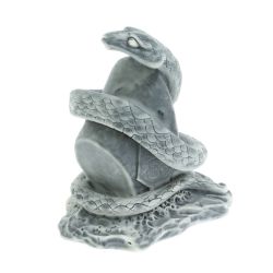 Статуэтка &quot;Змея вокруг слитка&quot; из мраморной крошки — 