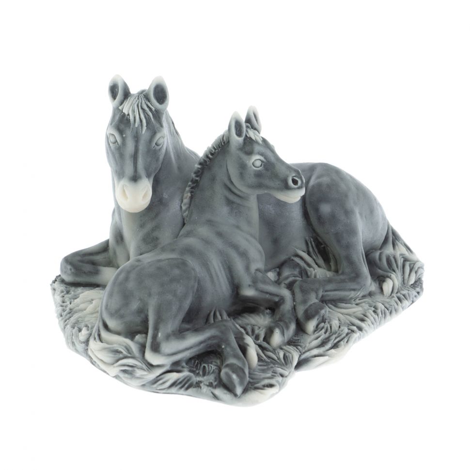 Статуэтка "Лошадь с жеребенком лежат" из мрамолита фото 1 — 