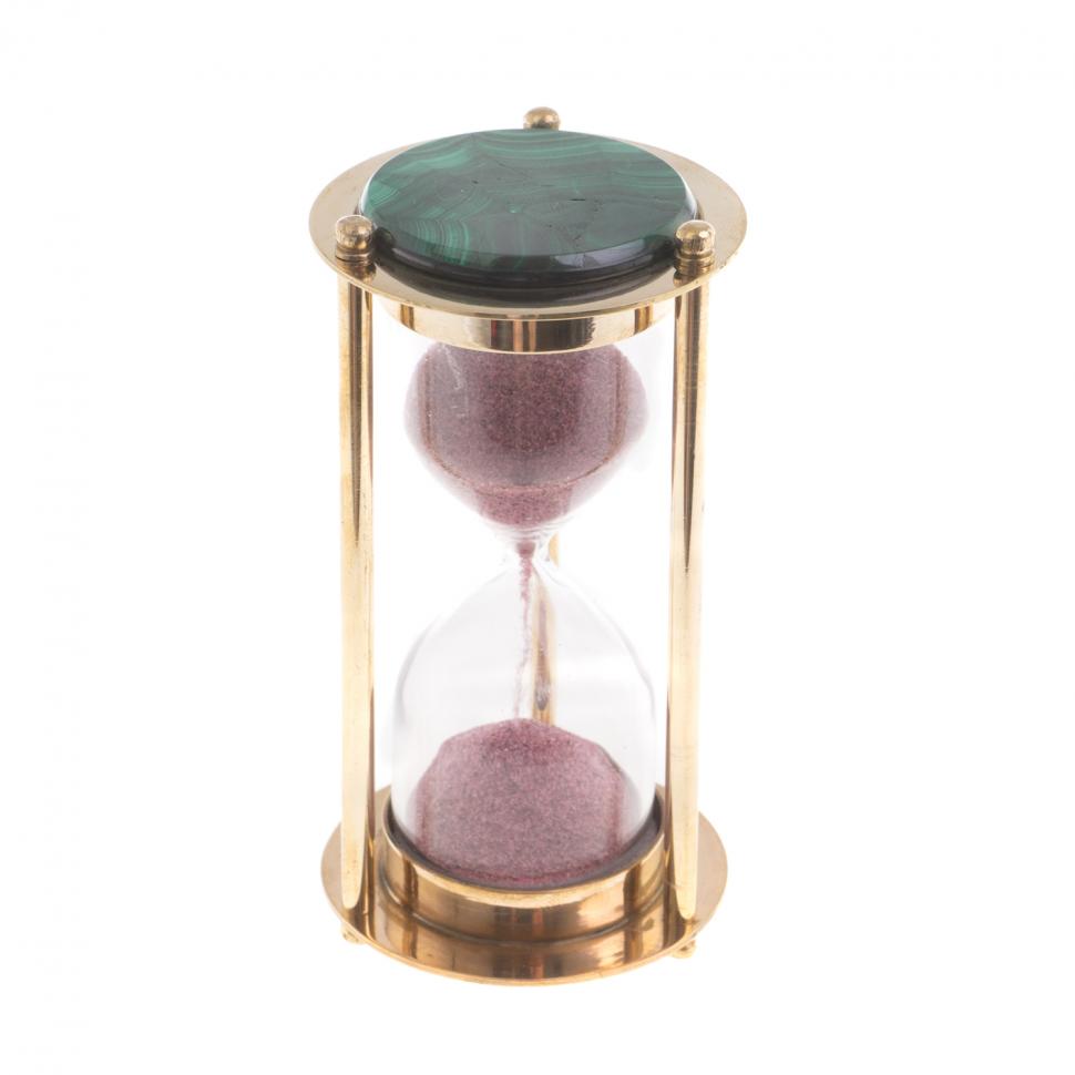 Песочные часы с малахитом в деревянной коробке фото 1 — 