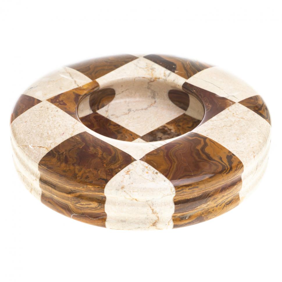 Пепельница "Шахматная" камень оникс, ракушечник 15,5х15,5х3,5 см (6) фото 1 — 