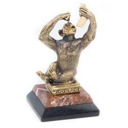 Статуэтка  из бронзы на подставке из креноида &quot;Селфи&quot; — 