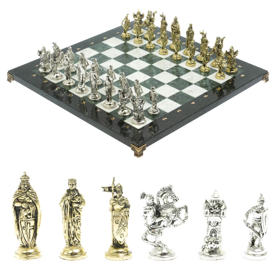 Шахматы "Рыцари крестоносцы" доска 44х44 см из мрамора и змеевика фото 1 — 