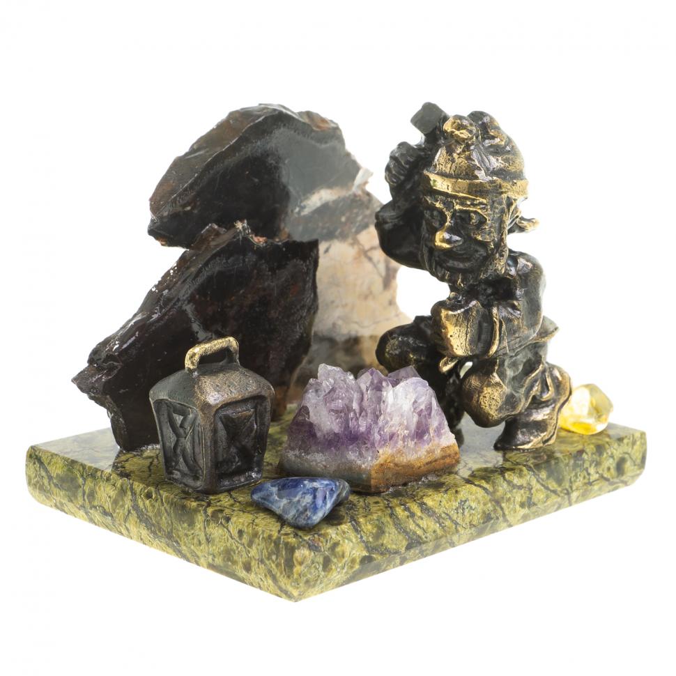 Сувенирная статуэтка "Гном камнерез" бронза камень фото 1 — 