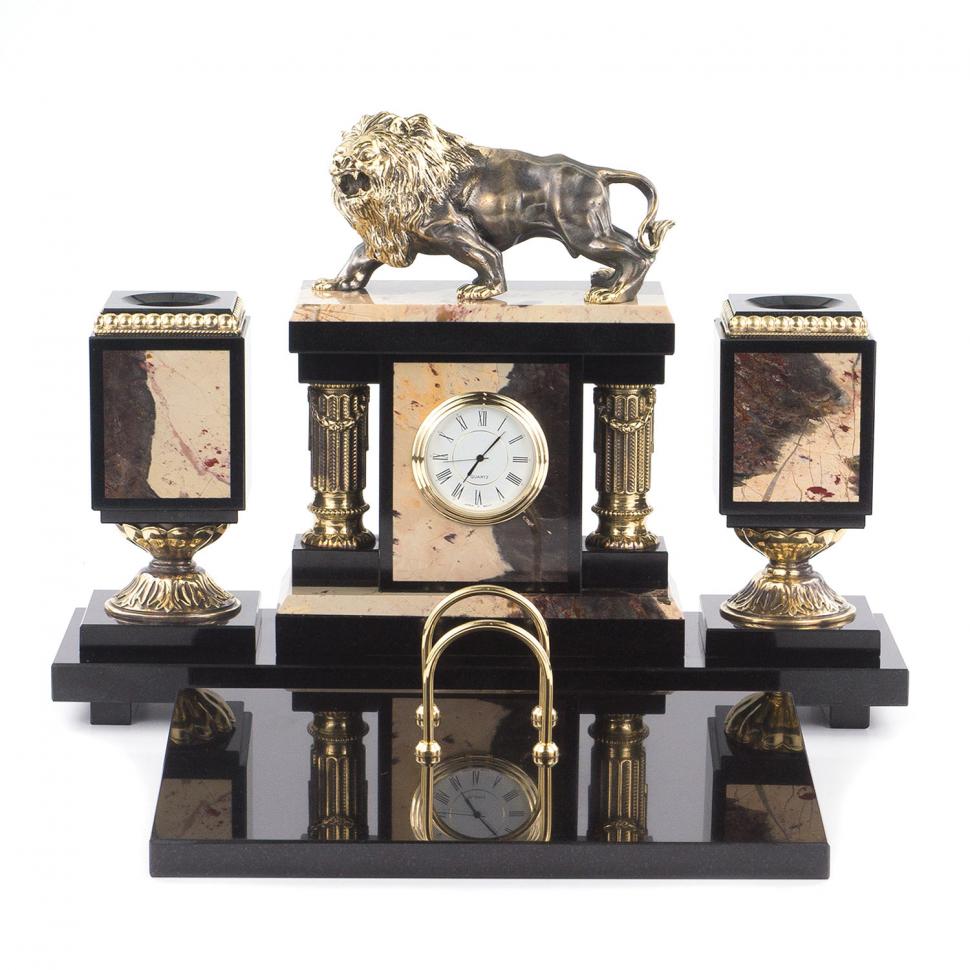 Настольный набор "Рычащий лев" из яшмы с бронзой фото 1 — 