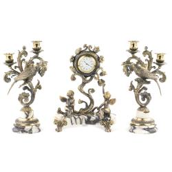 Каминные часы &quot;Колибри&quot; из мрамора с канделябрами из бронзы — 