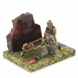 Композиция сувенир &quot;Старатели с тачкой&quot; из бронзы на подставке из камня — 