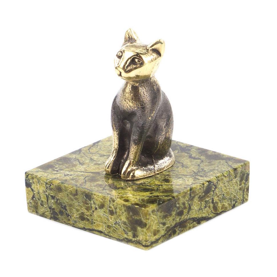 Бронзовая статуэтка "Кошка сидит" основание из камня фото 1 — 