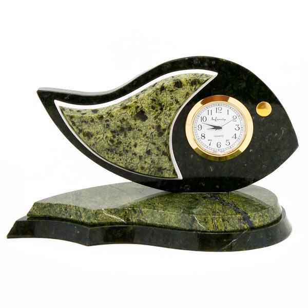 Часы "Рыбка" змеевик мрамор фото 1 — 