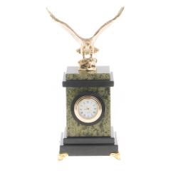 Настольные часы &quot;Орел&quot; камень змеевик — 