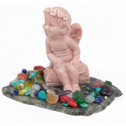 Сувенир &quot;Ангел с венком сидит&quot; из мрамолита — 