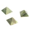 Пирамида из жадеита 4х4х3 см фото 3 — 