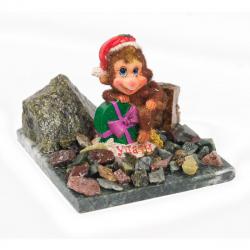 Сувенир &quot;Обезьянка с подарком №4&quot; змеевик — 