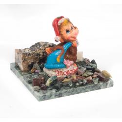 Сувенир &quot;Обезьянка с синим мешком №4&quot; змеевик — 