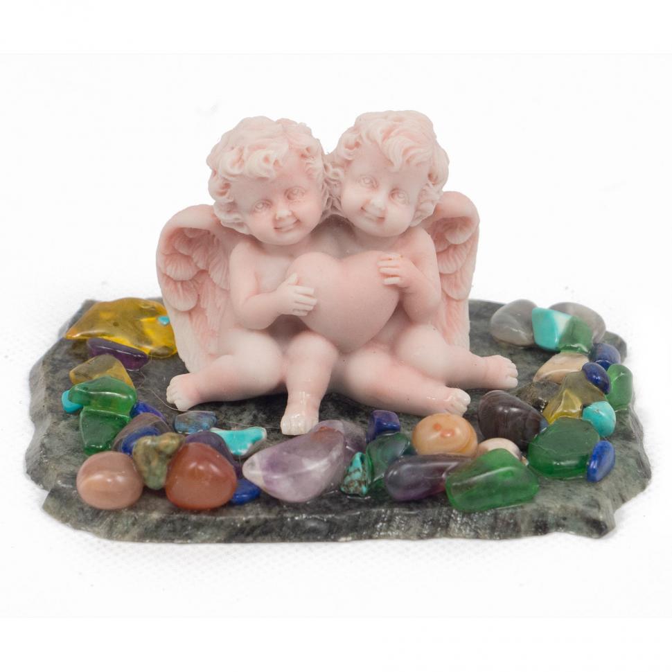 Сувенир "Два ангела с сердцем" из мрамолита фото 1 — 