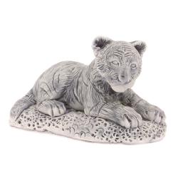 Фигурка &quot;Тигренок на камне&quot; из мраморной крошки — 