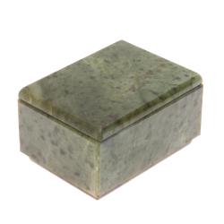 Шкатулка из нефрита 7,5х5,5х4 см — 