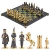 Шахматы подарочные "Камелот" из бронзы и змеевика 40х40 см фото 1 — 