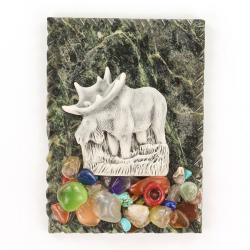 Магнит &quot;Лось на траве&quot; змеевик мрамолит — 