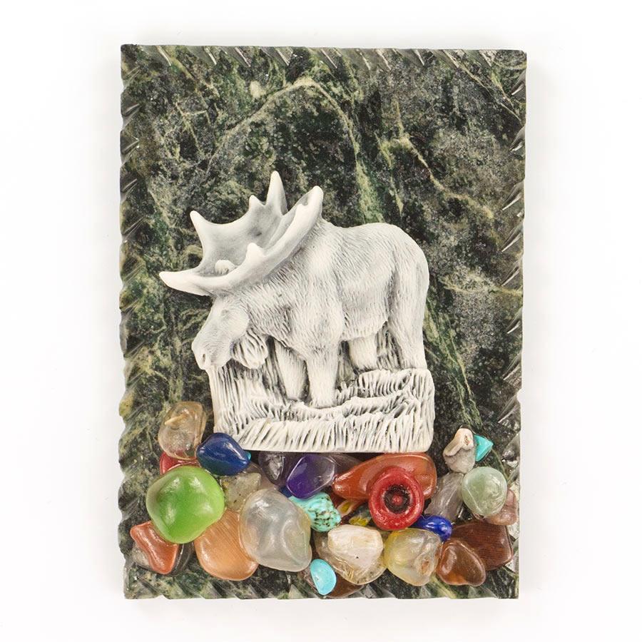 Магнит "Лось на траве" змеевик мрамолит фото 1 — 