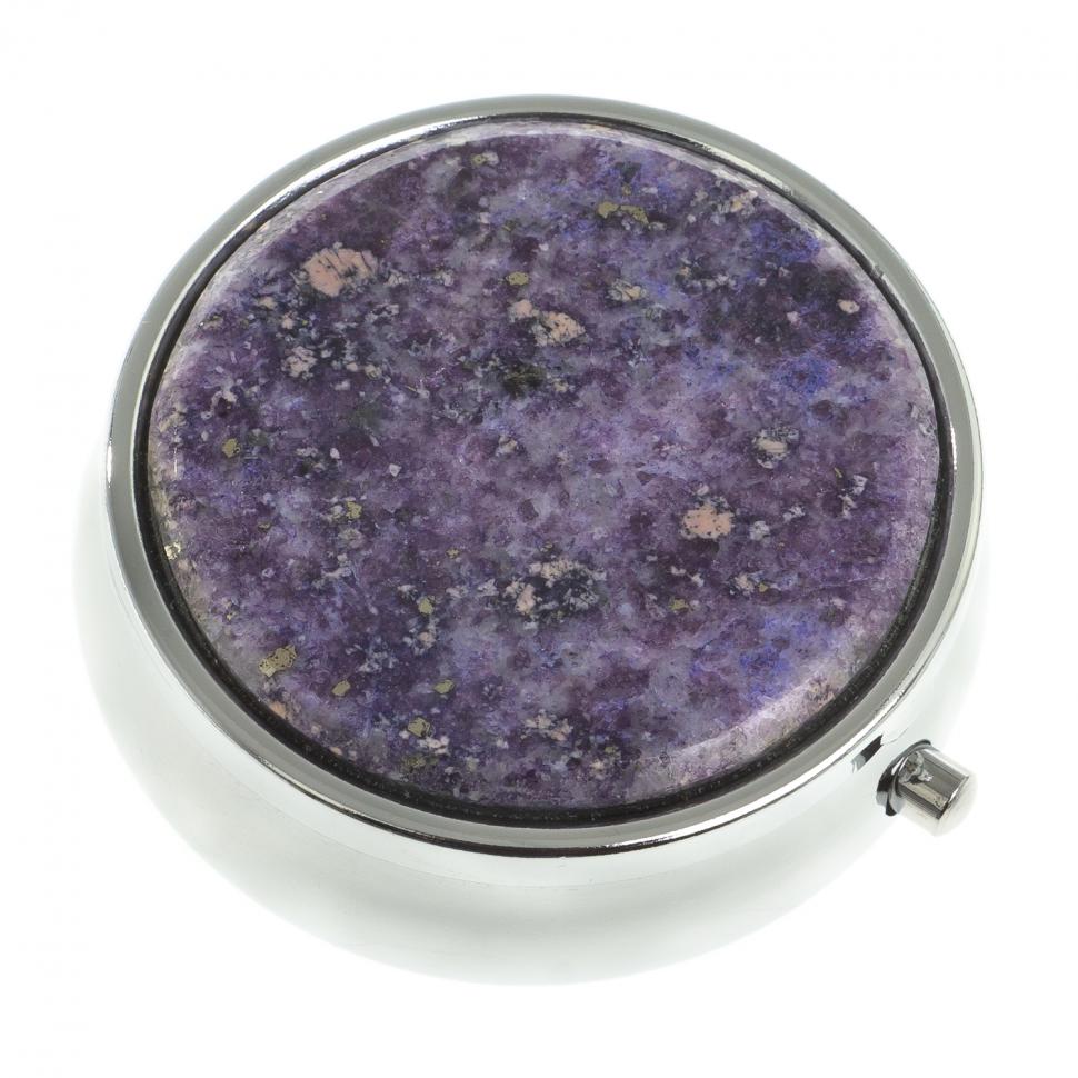 Таблетница на 3 отсека фиолетовый флюорит цвет серебро фото 1 — 