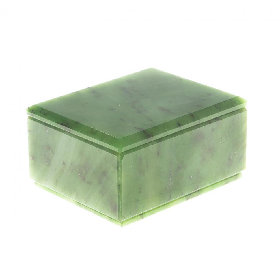 Шкатулка из нефрита 9х7х4,5 см фото 1 — 
