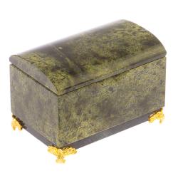 Шкатулка &quot;Сундук&quot; малый из змеевика на ножках 10х6,5х7 см — 