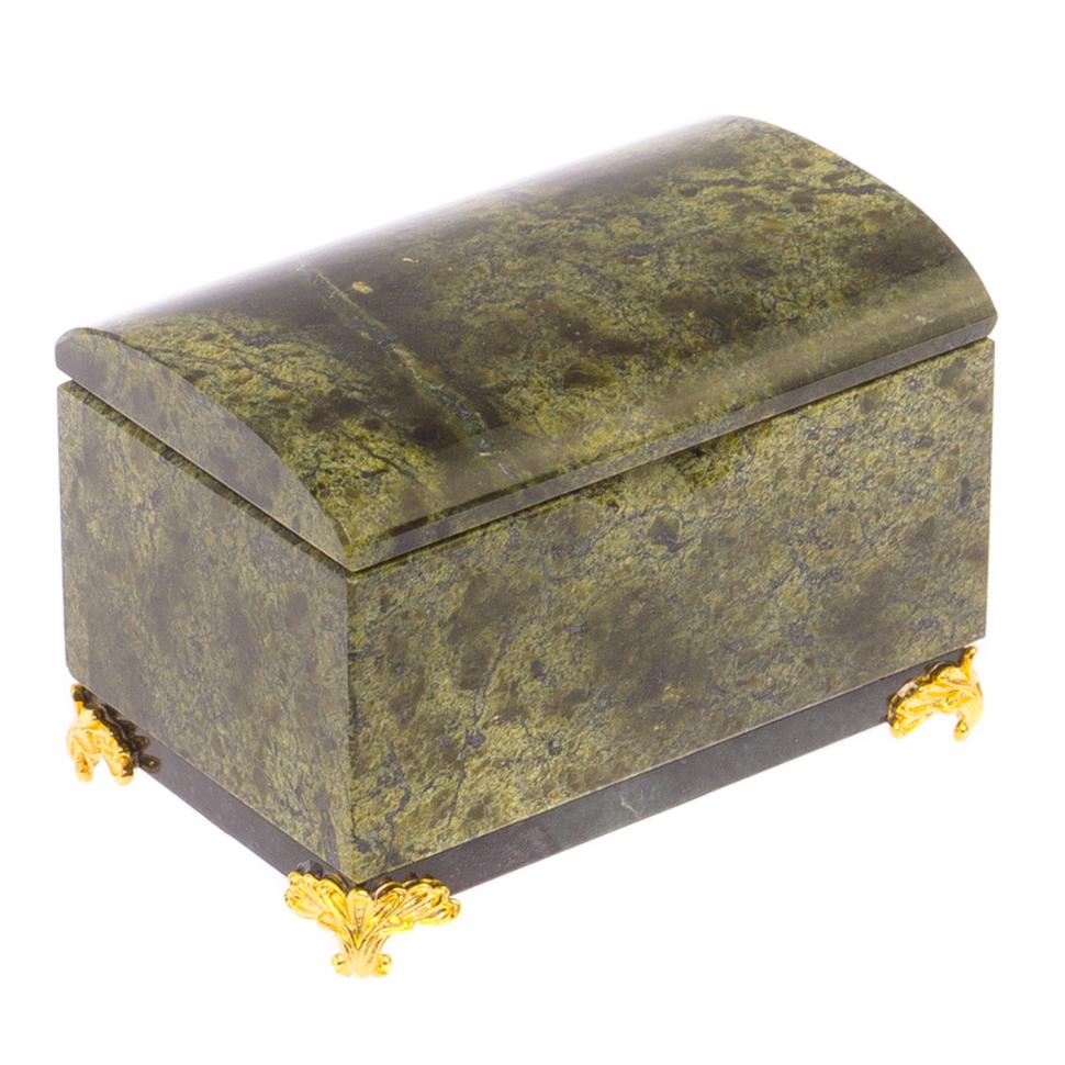 Шкатулка "Сундук" малый из змеевика на ножках 10х6,5х7 см фото 1 — 